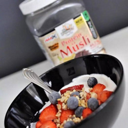 Мюслі без цукру Mr.Popper´s LowCarb Protein Müsli 500g (Chocolate Banana) Amix Nutrition