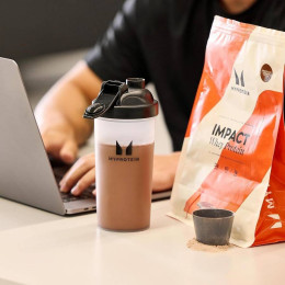 Протеїн Impact Whey Protein 900g (Vanilla) Myprotein